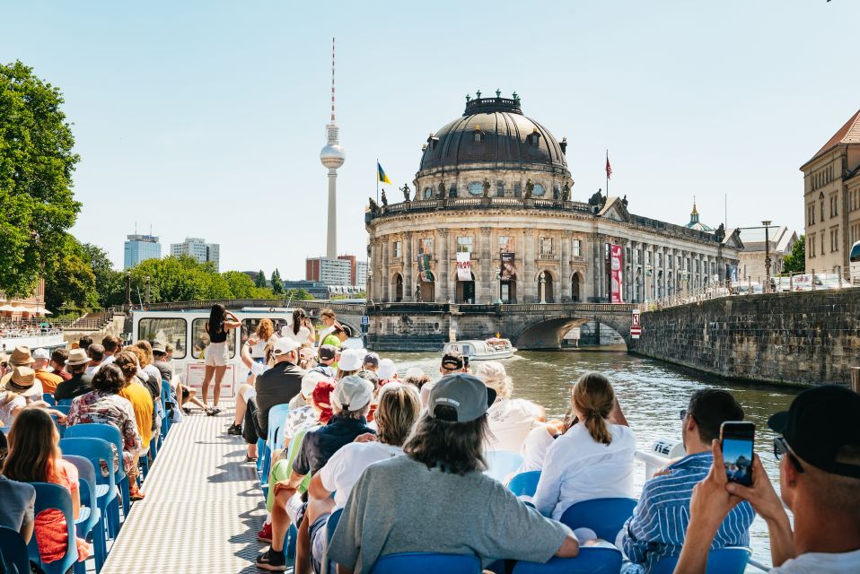 Berlin: 1-Hour City Tour by Boat with Guaranteed Seating - What Each Major Landmark Means for Your Trip