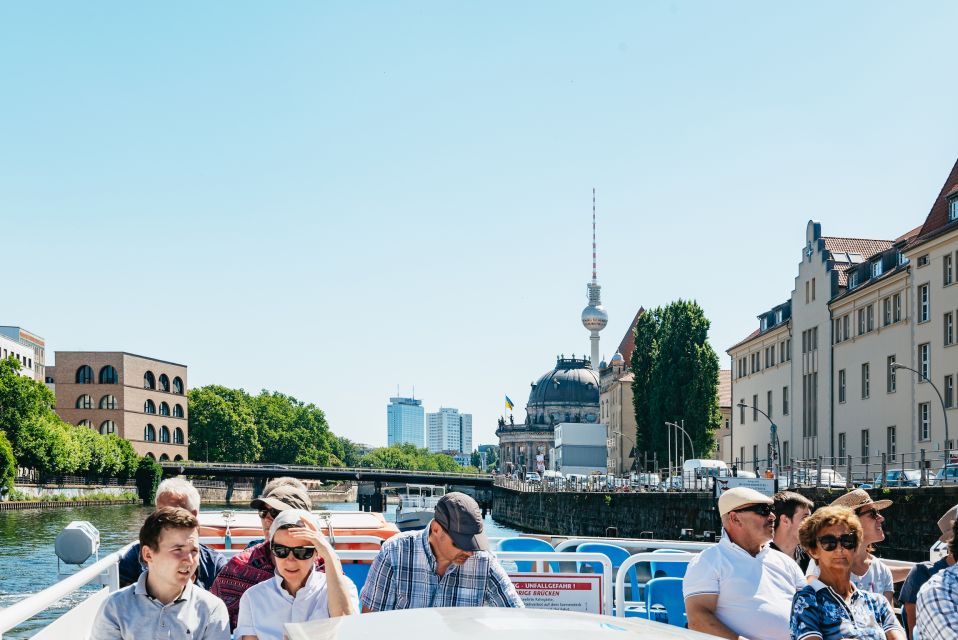 Berlin: 1-Hour City Tour by Boat with Guaranteed Seating - Who This Tour Fits Best (And Who Might Skip It)