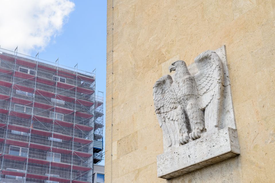 Berlin: 2.5-Hour Walking Tour through Kreuzberg 61 - Verband der deutschen Buchdrucker (Denkmal) and Sixtusgarten: small stops, sharp details