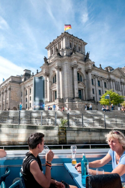 Berlin: 3.25-Hour Spree & Landwehrkanal Boat Tour - What 195 Minutes on the Spree and Landwehrkanal Feels Like