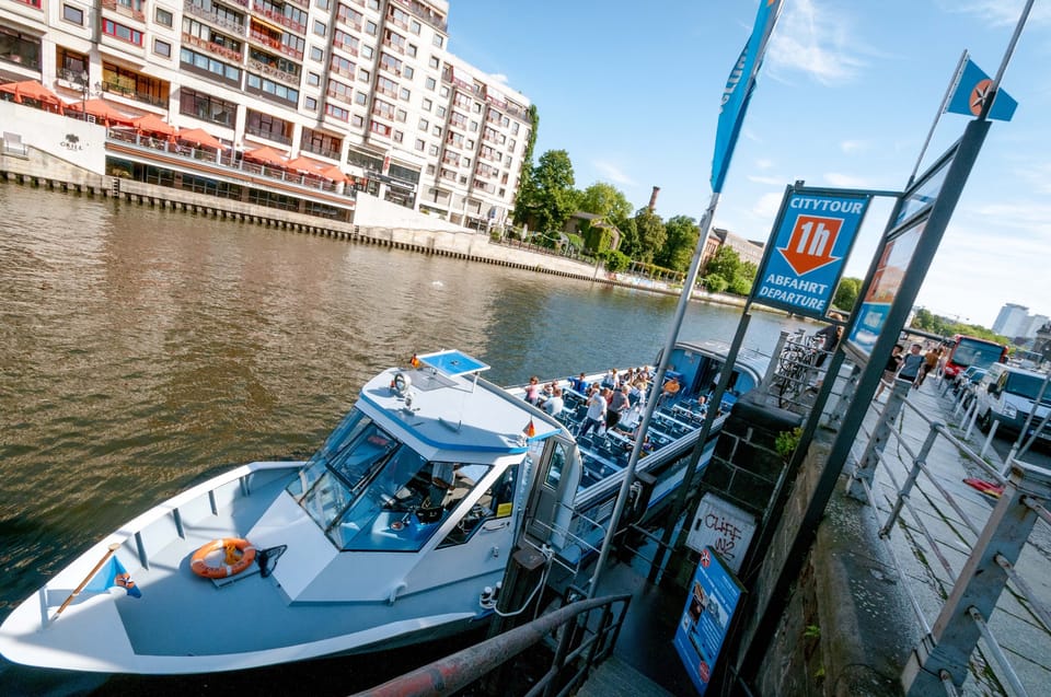 Berlin: 3.25-Hour Spree & Landwehrkanal Boat Tour - Potsdamer Platz and the German Museum of Technology From the Water