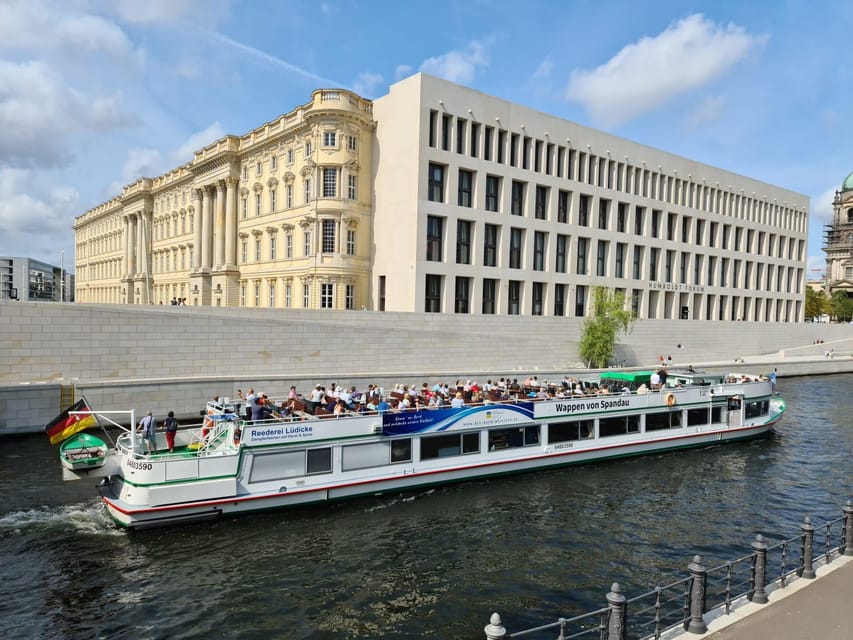 Berlin: 3.5-Hour Sightseeing Cruise on the Spree River - Getting to the dock at Lindenufer (Spandau) without fuss