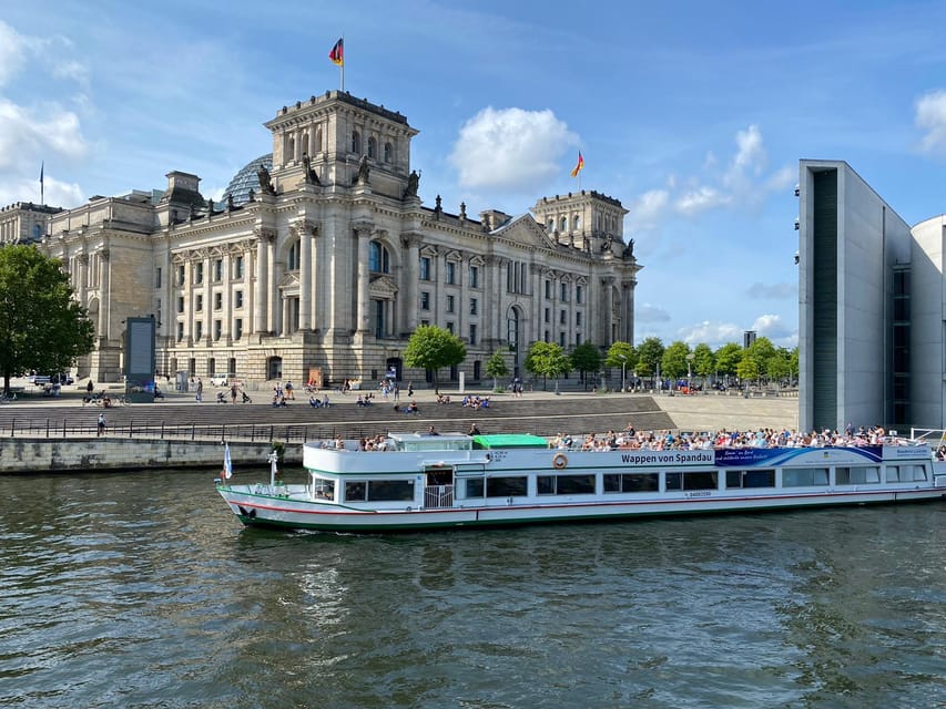 Berlin: 3.5-Hour Sightseeing Cruise on the Spree River - Price and timing: when a 4-hour cruise earns its seat