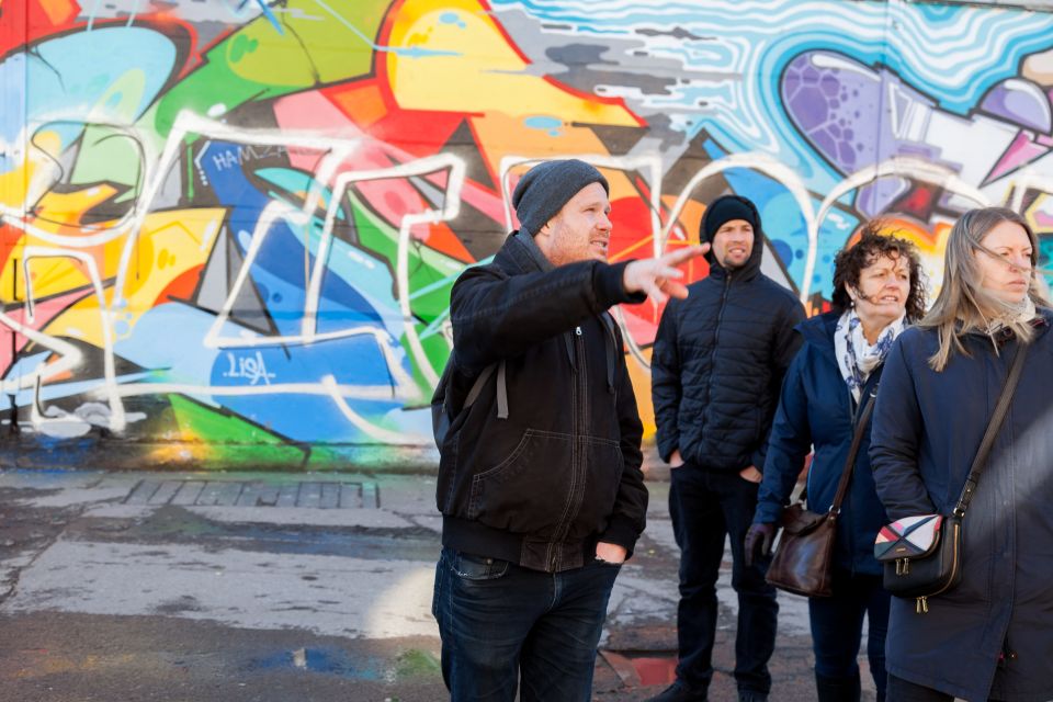 Berlin: 3-Hour Secret Food Tour - Meeting at Friedrichsbrücke: how the tour starts easy, not rushed