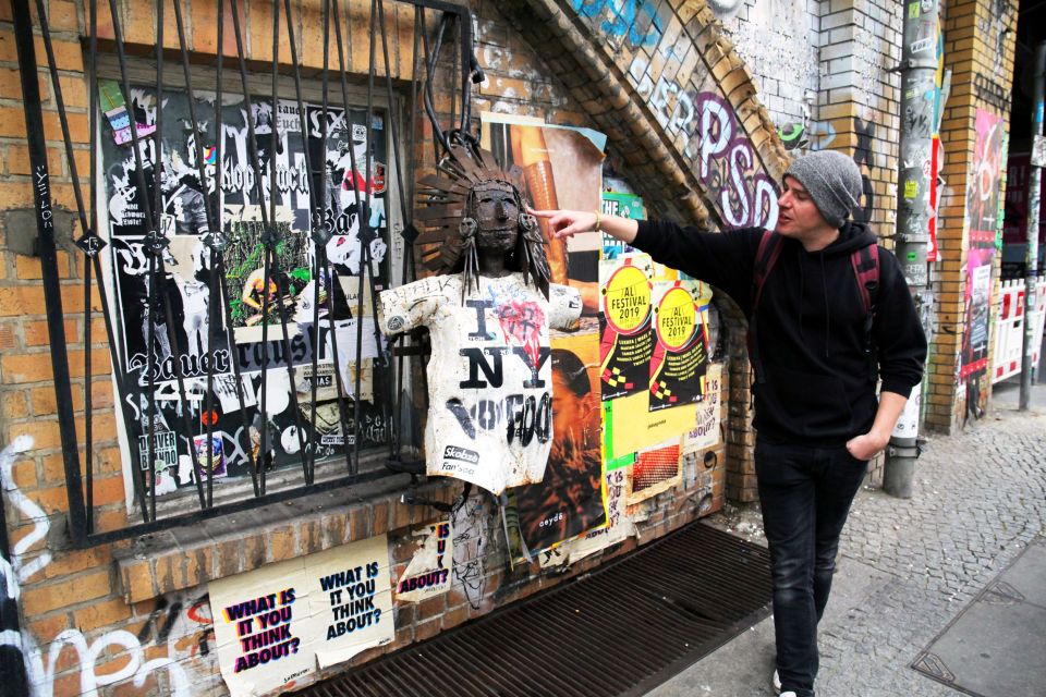 Berlin: 3-Hour Street Art Tour - Berlin’s Street Art Timeline: From Wall-Era Painting to 1990s International Fame