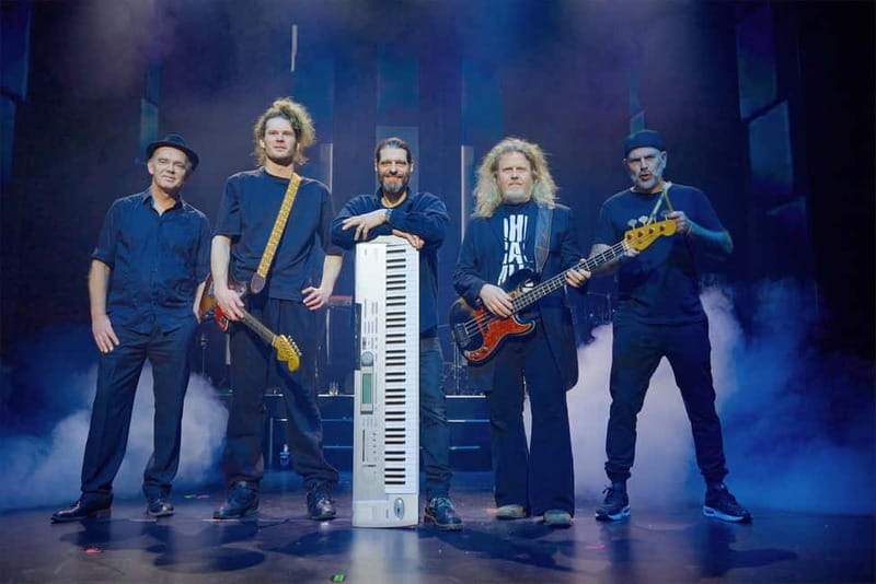 Berlin: "90s Forever - Hits & Acrobatics" - Varieté Show - Should You Book 90s Forever in Berlin?