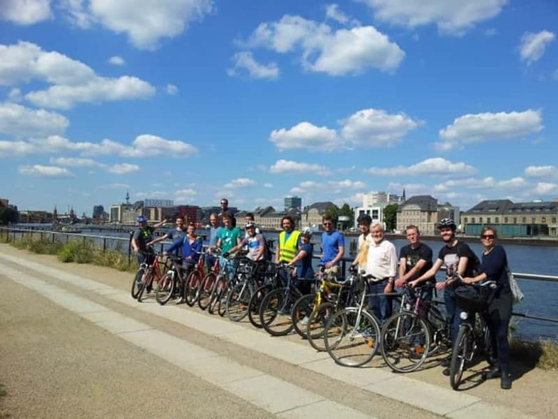 Berlin: Alternative Berlin Bike Tour - Bikes, Comfort, and How the Ride Stays Relaxed