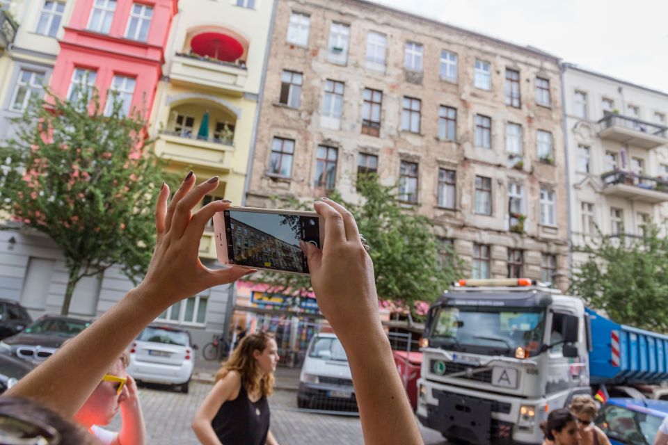 Berlin: Alternative Bike Tour of Kreuzberg & Friedrichshain - What the bike setup and pace really mean for your day