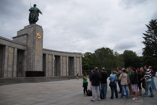 Berlin and National Socialism: Berlin under Nazism - Tempelhof Airport: Aviation Prestige Meets 20th-Century Reality