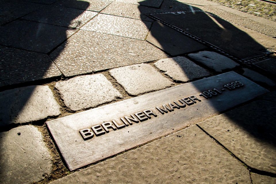 Berlin: Berlin Wall Tour Berlin East West - Key things I’d bet you’ll care about