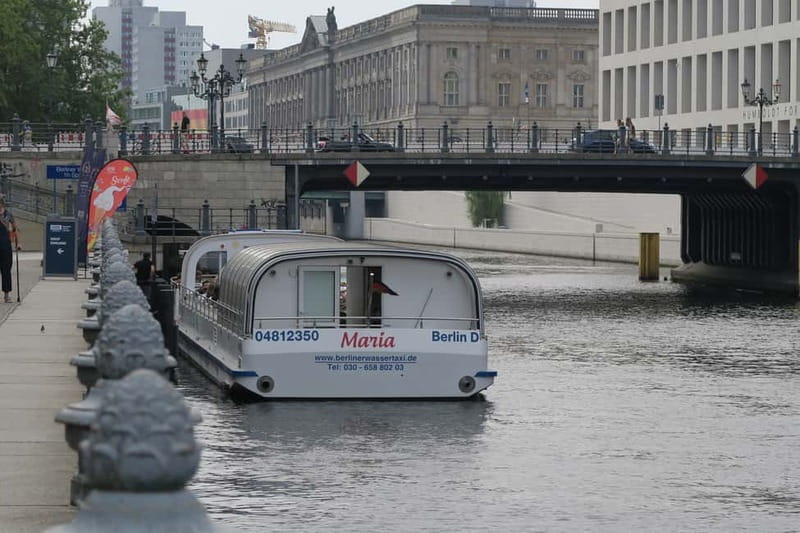 Berlin: Boat Sightseeing Cruise with Audioguide - Should you book this Berlin Spree boat cruise?