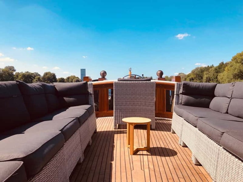 Berlin: Boat Sightseeing Tour on Electric Motor Yacht - Who this cruise suits best (and who might want a different boat)