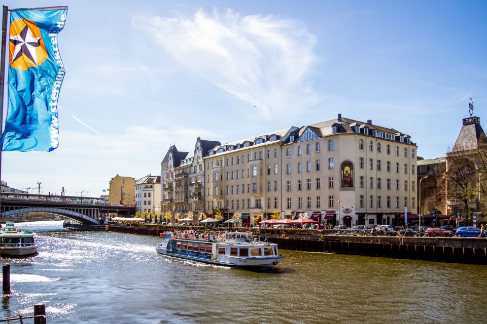 Berlin: Boat Tour Along the River Spree - Seating, decks, and the “where should I sit?” question
