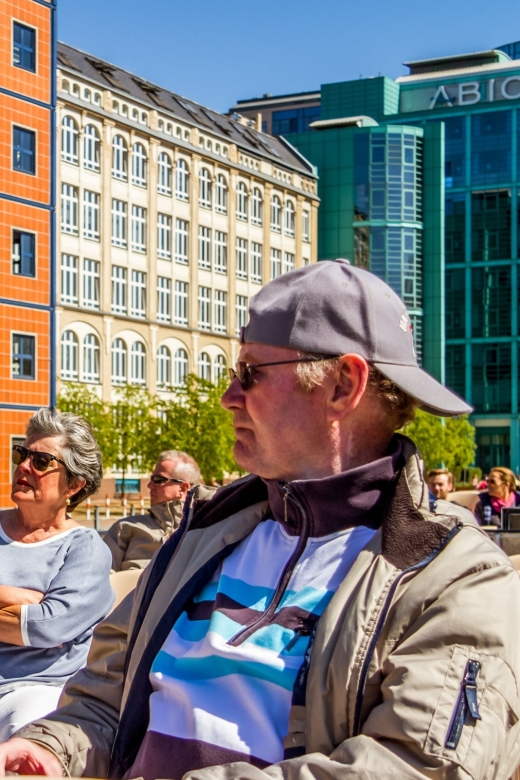 Berlin: Boat Tour Along the River Spree - Onboard service and drinks: easy, but not cheap