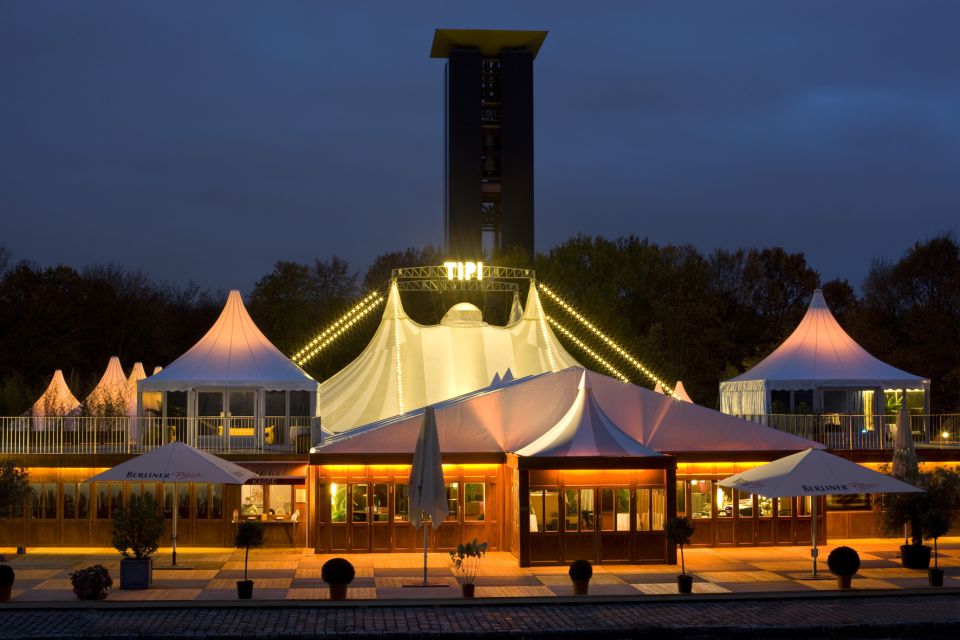 Berlin: Cabaret – The Berlin Musical at Tipi am Kanzleramt - The view you get for free: Reichstag and Chancellery before curtain