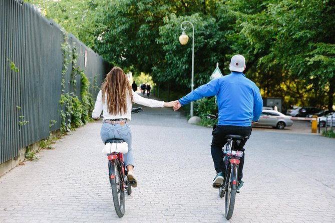 Berlin City Bike Tour with Beer Garden Stop - Berlin Wall and Checkpoint Charlie: history you can actually move through