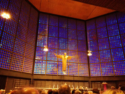 Berlin: Classical Concert at Kaiser Wilhelm Memorial Church - The performers: Duangamorn Fu and Vladimir Magalashvili bring star power