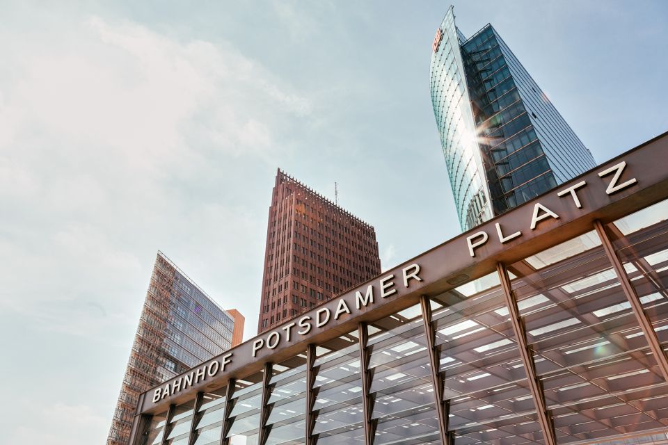 Berlin: Combo-Ticket for Panoramapunkt with Crémant at Café - What the Experience Feels Like in Real Life