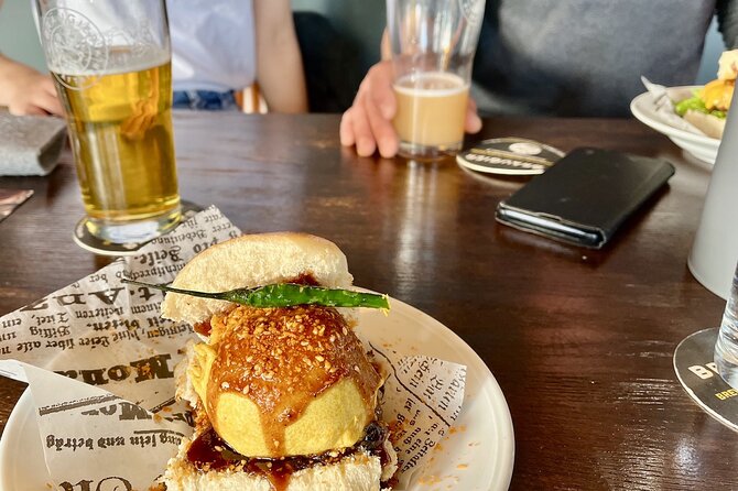 Berlin Craft Beer & Cultural Tour With Snack - Group size, pacing, and meeting point basics