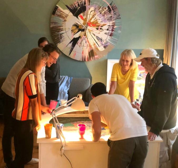 Berlin: Create Your Own Spin Painting at Jans Echternacht - Drying time and pickup: plan your schedule around art that needs a day