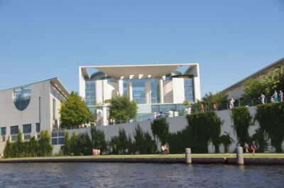 Berlin: Dinner Cruise on the Spree with Prosecco - What you’ll see along the Spree: the sights that matter