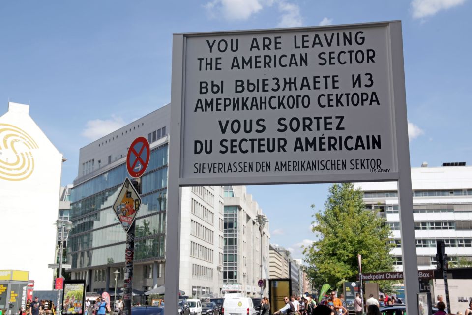Berlin: Discover Berlin Walking Tour - The guide is the difference: storytelling with real-world connections