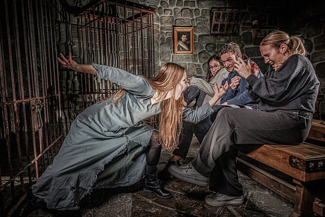 Berlin Dungeon Admission Ticket - Live actors and special effects: the show’s rhythm
