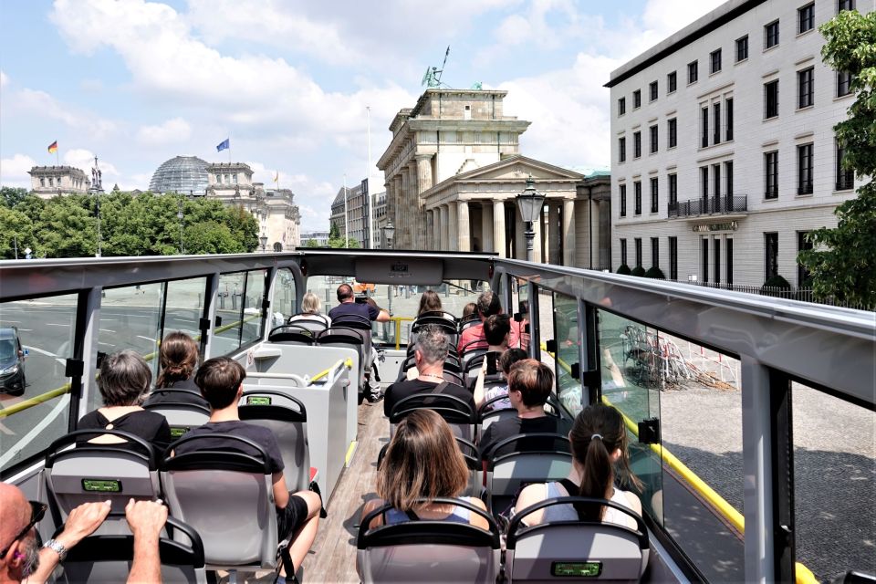 Berlin: East and West Hop-On Hop-Off Bus Tour - Hauptbahnhof, Victory Column, Zoo, and the Kranzler Eck area