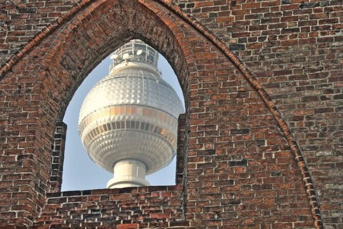 Berlin: Experience the Alternative Kreuzberg on a Bike Tour - Falckensteinstraße to Gorlitzer Park: Architecture You Can Read