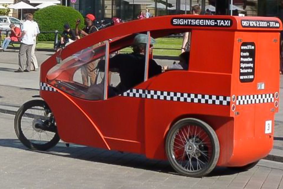 Berlin Express: Private 1-Hour E-Rickshaw Ride - Duration and Capacity: The Sweet Spot for First-Timers