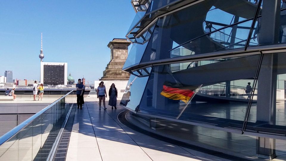 Berlin: Government District Tour and Reichstag Dome Visit - Government District Walk: Chancellery, Embassies, and the Parliamentary Campus