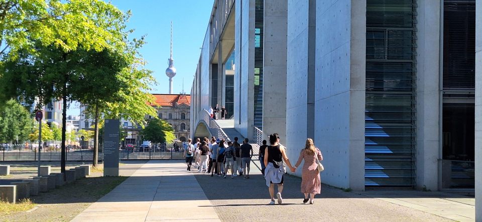 Berlin: Government District Tour and Reichstag Dome Visit - Practical Tips for Security, IDs, and the Things You Can’t Bring