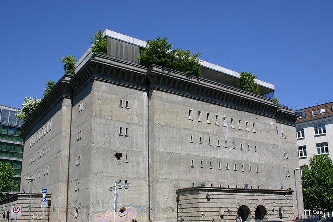 Berlin: Guided Bike Tour of the Berlin Wall and Third Reich - The 3-hour cycling rhythm: 15 km, side streets, and frequent context