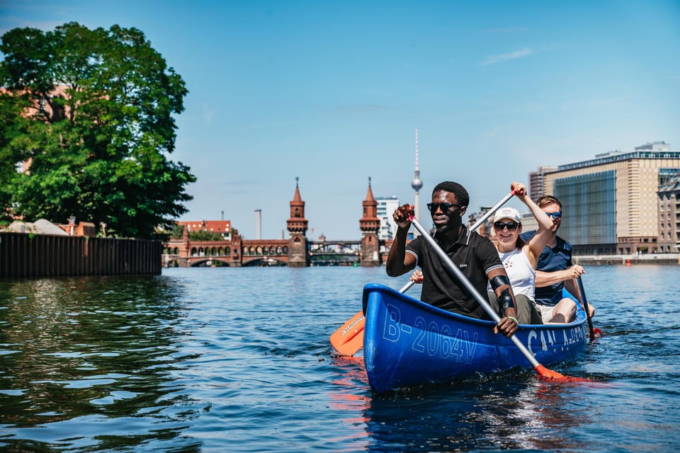 Berlin: Guided Tour by Canoe - From Port Biergarten Jockel to Kreuzberg’s Canal Views