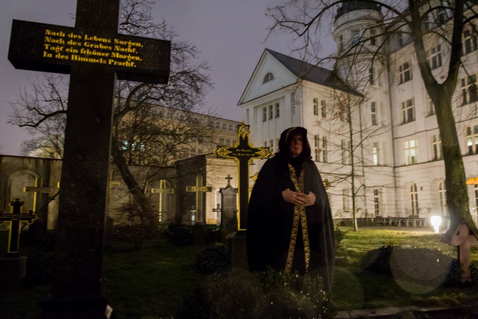 Berlin: Haunted Guided Live Theatre Tour in German - Meeting at Klosterruine (U Klosterstraße) and What the Walk Actually Means