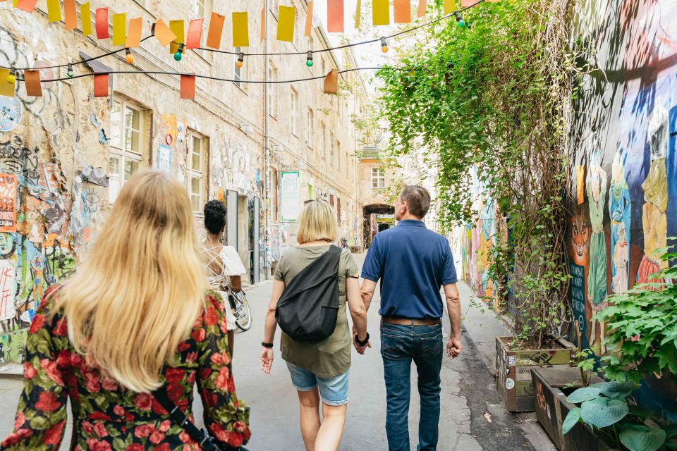 Berlin: Hidden Backyards Guided Walking Tour - Starting at BUTLERS Hackescher Markt: The Best Way to Begin Mitte