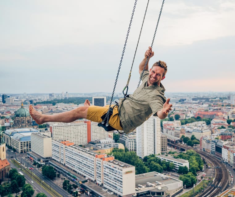 Berlin: Highest Swing in Europe - A realistic plan for your Berlin day around the swing