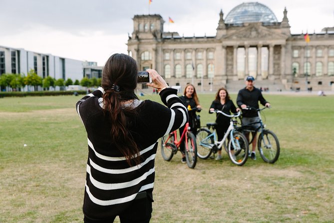 Berlin Highlights: 3-Hour Bike Tour - Reichstag and the road to the Third Reich: more than a photo stop