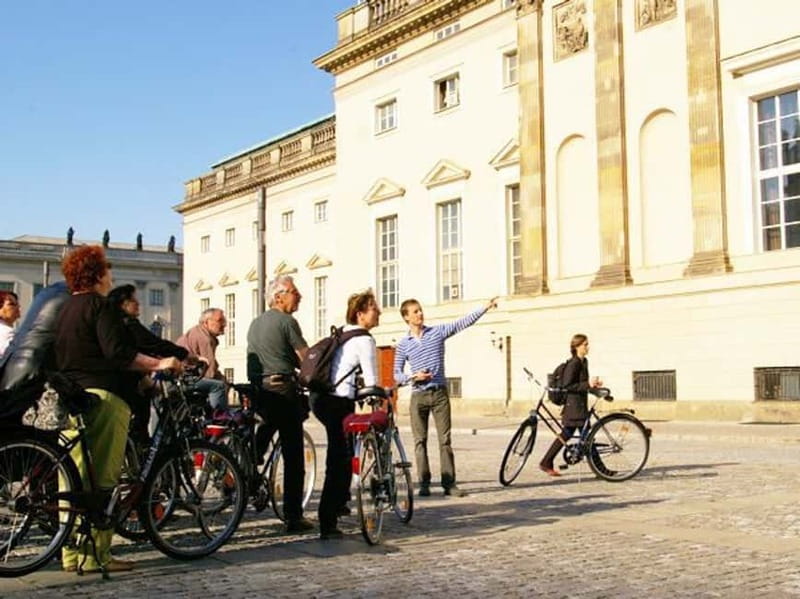 Berlin: Highlights Guided Bike Tour - Key highlights to look forward to