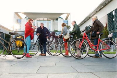 Berlin: Highlights Guided Bike Tour - Meeting at Poststraße 11: get your day started without stress