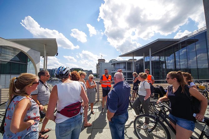 Berlin Highlights Sightseeing Bike Tour in Small Groups - Pace, Terrain, and Traffic: The Real-World Bike Factors