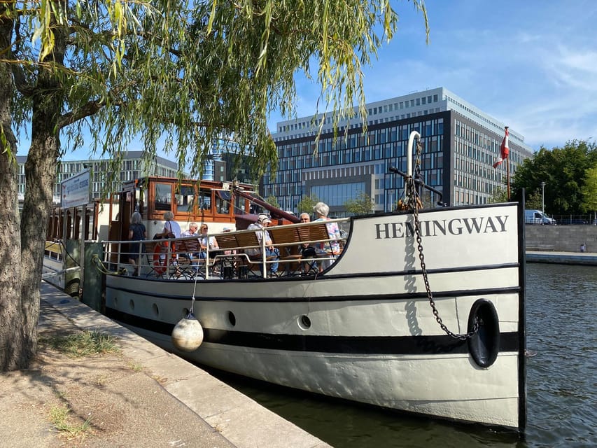 Berlin: Historic Boat Sightseeing City Center Tour - Getting to Anlegestelle Paul-Löbe-Haus (Reichstag Pier) Without Running Late