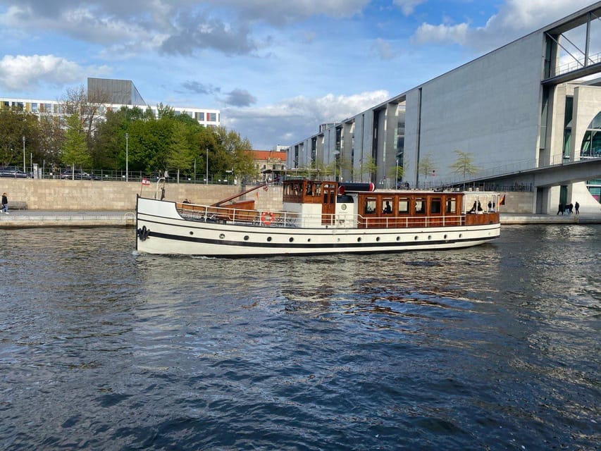 Berlin: Historic Boat Sightseeing City Center Tour - Price and Time: Is $33 Good Value for This One-Hour Cruise?