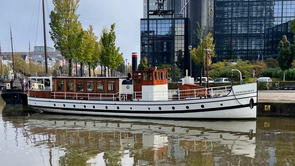 Berlin: Historic Boat Sightseeing City Center Tour - Should You Book This Historic Boat Sightseeing Tour?