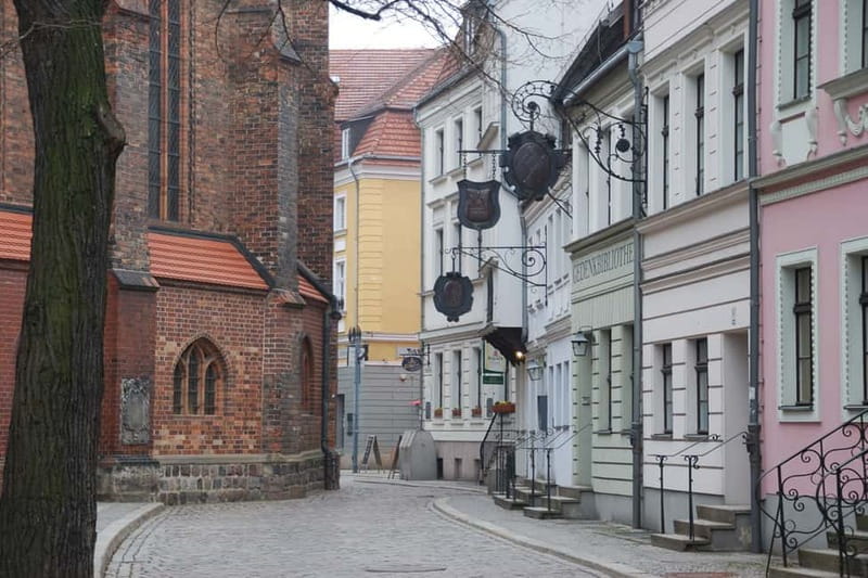 Berlin: Historic Center Walking Tour with a Real Berliner - Key Highlights You’ll Feel the Whole Way Through