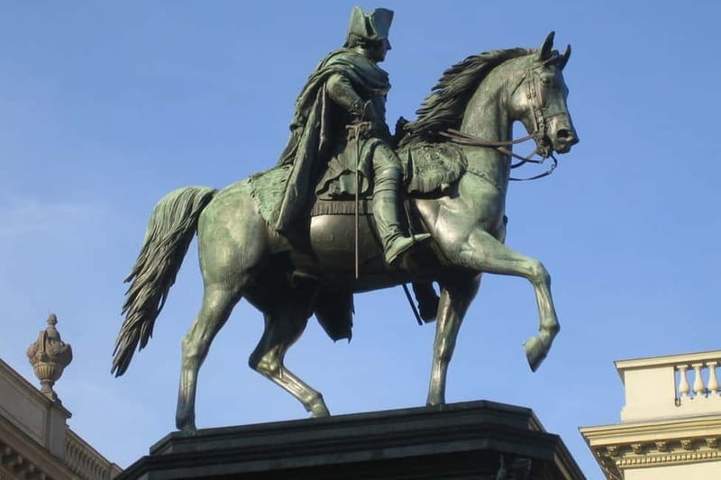 Berlin: Historic Center Walking Tour with a Real Berliner - Across Schlossbrücke: The Historical Center Through Kings and Emperors