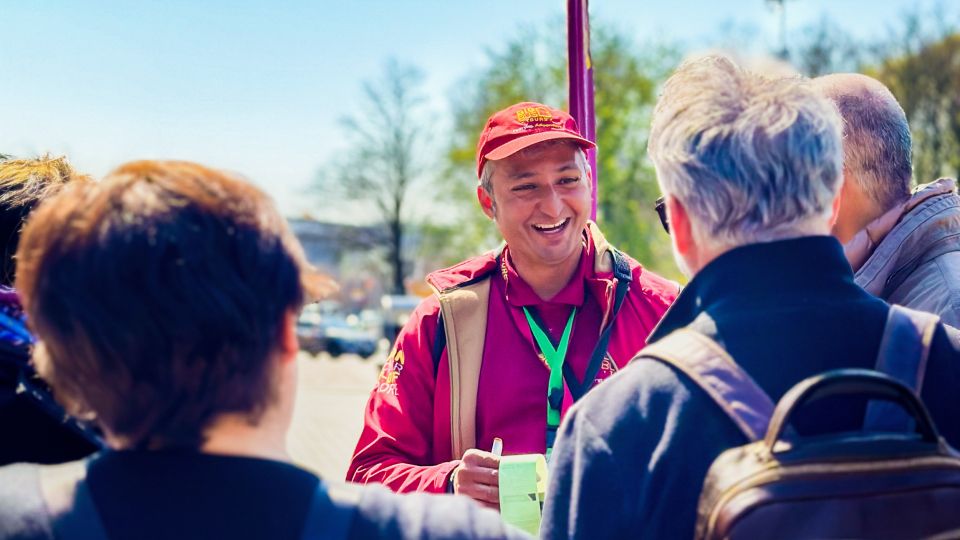 Berlin: Hop-On Hop-Off Sightseeing Bus with Boat Options - Comfort, service, and small realities that affect your day