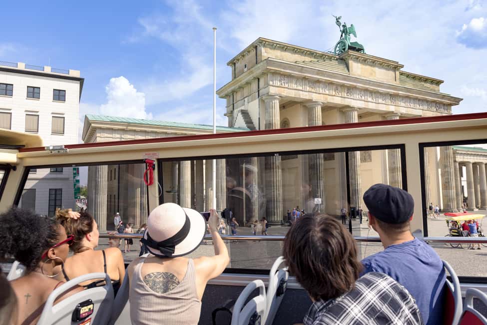 Berlin: Hop-On Hop-Off Sightseeing Bus with Boat Options - Picking Red Line vs Blue Line: your shortcut to the right neighborhoods