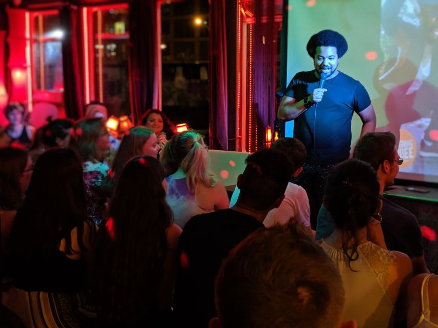 Berlin: Laughing Spree Comedy Show on a Boat - Comfort and seat reality: cozy is real, but space can be tight