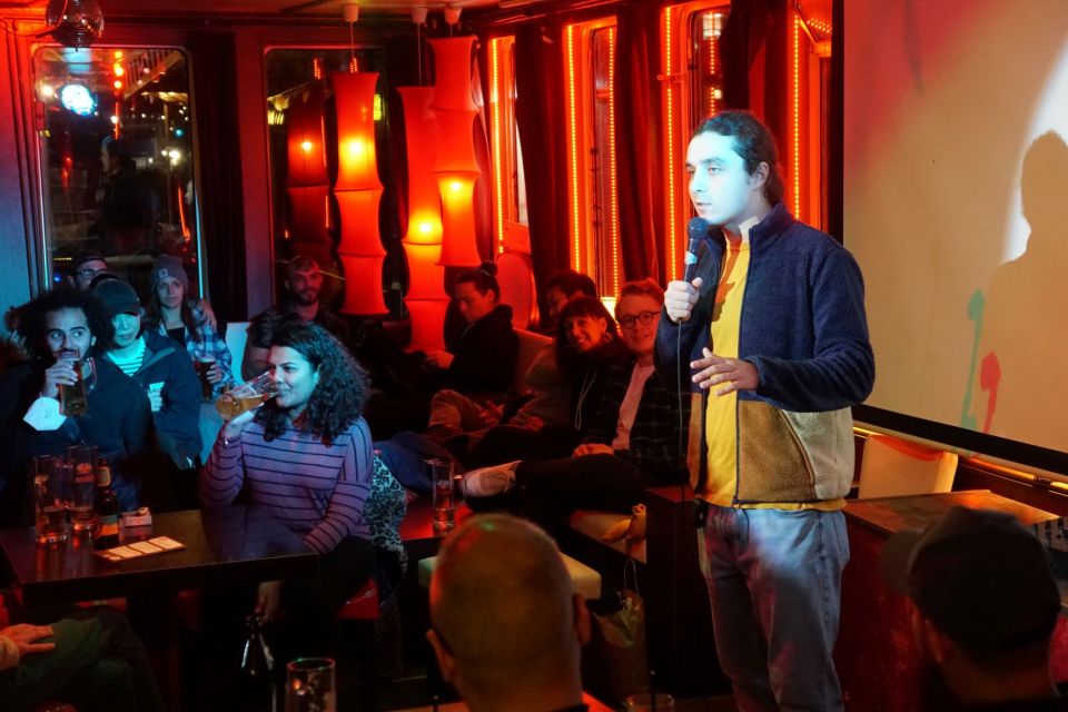 Berlin: Laughing Spree Comedy Show on a Boat - Why the East Side Gallery view actually adds value